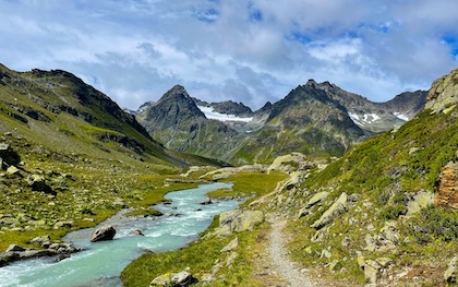 Die Abfahrt von der Furcla Davo Dieu in Richtung Heidelberger Hütte.