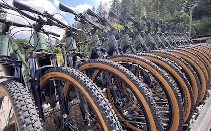 emotionSPORTS geht mit einer aktuellen und gepflegten Leihflotte auf Tour.